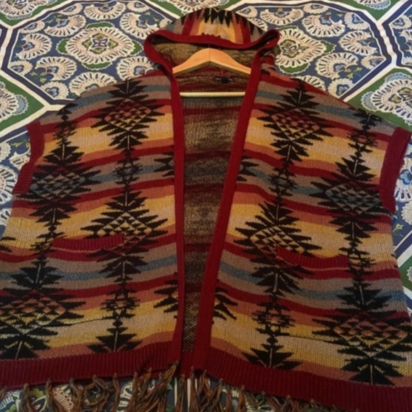 American Eagle hooded poncho/vest/cardi - Picture 9 of 9